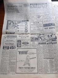 Hürriyet Gazetesi - 17 Eylül 1961 - Fatin Rüştü Zorlu Ve Hasan Polatkan İdam Edildi - Adnan Menderes'in Hastalığı Geçmediği İçin Hakkındaki Ölüm Cezası Dün İnfaz Olunamadı - Yassıada Sanıkları Kayseri Cezaevinde Bekleniyor - Adana'da Yoklama Kemal Satır Kaybetti - Adnan Menderes'in Eşi Berrin Menderes Dün Sabah Parti Liderlerine Telefon Etti - Adalet Partisi Ege Teşkilatında Çözülmeler Var - Dört Parti'nin Genel Başkanı Cemal Gürsel İle Görüştüler - Yol Orada Aşk Romanı Yazan A.S. Turnboll - Dedektif Nik'in Maceraları Çizgi Roman - Bazı İlkokullar Bu Yıl Da Barakada Çalışıyor - ÇBS Boya - Alsancak Stadındaki Maçta Galatasaray 1 Göztepe 1 - Fenerbahçe Ankaragücü'nü Dünkü Maçta 2 1 Yendi - Metin Oktay'lı Palermo Bugün Catania İle Oynuyor - Lefter Küçükandonyadis - Fatoş Çizgi Roman - Güngörmüşler Çizgi Roman -  Toto Maçında Hacettepe Galip - Beşiktaş'ın Beraberlikle Golü Fotoğraf