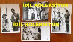 EMEL SAYIN'IN ORİJİNAL 4'LÜ FOTOĞRAF SETİ, 18 x 12 cm EBADINDA - SİYAH & BEYAZ - EMEL SAYIN'IN FERİDE (1971) FİLMİ ÇEKİMLERİNDEN 4 FARKLI KARE, ENGİN ÇAĞLAR, REHA YURDAKUL, LALE BELKIS, SEMRA KARACA, GÖKBEN, PAKİZE SUDA, YILDIRIM GENCER