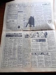 Havadis Gazetesi - 17 Eylül 1961 - Fatin Rüştü Zorlu İle Hasan Polatkan Dün İdam edildi - Hasan Polatkan'ın İdamı Fotoğraf - Fatin Rüştü Zorlu'nun İdamı Fotoğraf - Adnan Menderes'in Sıhhi Durumunun İyiye Doğru Gittiği Bir Tebliğle Bildirildi -  Yuvarlak Masa Müşterek Beyannamesinin Neşredilmeyen Kısımları Da Dün Açıklandı - Cemal Gürsel Dört Parti Başkanı İle Görüştü - Hastalığı Devam Ettiği İçin Adnan Menderes'in Hükmü İnfaz Edilemedi - Dedektif Kerry Drake Çizgi Roman - Si Sinyorita Yazan İsmet Yenisey Yazı Dizisi - Aşk Huzur Ve Parti Yazan Hans Hellmut Kirst - Gina Lolobrigida Ve Sophia Loren'e Yeni Bir Rakip Daha - Rock Hudson İle Doris Day Ateşli Sahne -  Babil Kulesi Yeniden İnşa Edilecek - Gök Han Yazan Ve Çizen İsmet Kırdar - Batı Almanya'da Genel Seçimler Yapılıyor - Fenerbahçe Ve Beşiktaş'tan Sonra Galatasaray'da Puan Dağıtımına Başladı - Beşiktaş İstanbulspor'la Berabere Kaldı - Kasımpaşa Karagümrüğü Dün 4 3 Mağlup Etti - Spor Toto Hasılatı