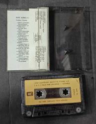 NAT KING COLE * GOLDEN GREATS * KASET