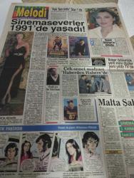MELODİ KALİTELİ KADIN GAZETESİ -26 Aralık 1990 -Evlilik dediğin-Astro-Melodi-Bülent Kısa-cinsel yaşam-bir aşk hikayesi-Fotoroman-dert ortağınız Gönül abla-kırık kalpler-Stan Dranke-Elif-by Barry Appleby-Aşk Romanı-Geleceğinizi öğrenin -bugün başınıza neler gelecek-tele kritik-ahmet öztarhan-uzaktaki sevgili-Süleyman Turan-Neşe erberk-eski Avrupa güzeli-ceylan-gökhan güney-pakize beni dinlemedi-banyo suyundaki şifa-sevgim asla bitmeyecek-Aydın soylu-ceren eroğlu-manken ve foto modellik yapan-ikizler burcu-yılbaşı telaşı-Sinan özedincik-fediye çorapları-sürpriz paketler-hilton oteli seçildi kendinize şans tanıyın-ciddi ama kadınsı-didem gökmen-hülya avşar-sezer inanoğlu-tarık tarcan-aşk yaşamaktır-özel menü fiyatları-kavga mesleğinden etti-sinema severler-aşk tanrıçası-rahat bilitan-bir başka gece-zihni göktaş-sumru yavrucuk-çek senet mafyası-her tür yönden-istanbul adliyesi-perde arkası-malta şahini