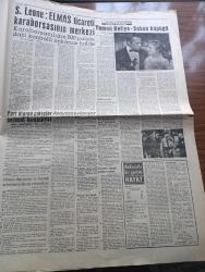 Bayram Gazetesi - 26 Mayıs 1961 - Gönül Ferahlığı İle Evet Yazan Cihad Baban Köşe Yazısı - Anayasa Oylanıyor - Kurban Bayramı  Dün Bütün Yurtta Kutlandı -  Başkan Cemal Gürsel Yarın 27 Mayısı Anlatacak - Eichmann Davasında Gürültülü Oturum - Gençlik Parkında Bazı Eğlence Yerleri Ve Gişeler Yıkılacak - İhtilal Senfonisi 27 Mayıs'ta Çalınacak - Bereketli Yağmurlar Düşmüştü Amik'e Röportaj ve Desen Fikret Otyam - Jean Simons Beyaz Perdeye Veda Ediyor - Sierra Leone Elmas Ticaretin Karaborsasının Merkezi - Yurtdışına Çıkışlar Serbest Bırakılıyor - Unilever İş Ticaret Muhterem Müşterilerinin kurban bayramını Kutlar - Dünya Ordulararası Futbol Şampiyonası - Fransa İle Yenişemedik - Fenerbahçe'den Puan Alan Vefa Altınordu'dan Güç Kurtuldu
