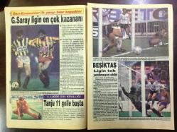 FOTOSPOR GAZETESİNİN DERGİ EKİ, ALMANAK'90 ARALIK - (1990) - DERBİLER CİM-BOM'A YARADI - PARSAN 11 ALTIN ADAM'I SEÇİYOR - GÖKHAN KESKİN BEŞİKTAŞ - PİOTR NOVAK BAKIRKÖY SPOR - GALATASARAY LİGİN EN ÇOK KAZANANI - TANJU ÇOLAK 11 GOLLE BAŞLADI - BEŞİKTAŞ LİGİN TEK YENİLMEYEN EKİBİ - FENERBAHÇE'DEN MUHTEŞEM FİNAL - GALATASARAY'LI CÜNEYT DÜNYA KARMASINDA - KOSECKİ'Lİ GALATASARAY KONYA'YI TEK GOLLE GEÇTİ - BAYANLAR BASKETBOL GALATASARAY LİDER - KARATE, HALDUN ALAGAŞ - ATA ZORLU - EMLAKBANK YENİLMİYOR - TMO NAMAĞLUP - ATATÜRK KOŞUSU ZEKİ ÖZTÜRK'ÜN - ULUSLARARASI MOTOKORS YARIŞI MEZARCI LAKAPLI YILMAZ AKBAŞ'IN - MASATENİSİ LİDERİ EFES PİLSEN - 32 SAYFA TAM TAKIM SPOR DERGİSİ