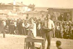 Köy meydanında Hokkabaz - Nadirrr Fotoğraf