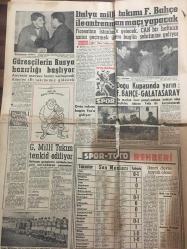 YENİ SABAH GAZETESİ 13 ŞUBAT 1962 YIL :24  SAYI :8225--Meclis Nuri Beşer in masuniyetini kaldırdı --147 ler şartlı dönecek ---İkinci bir turist kaçırılıp soyuldu --Paralı Orta ve liseler komisyon gündemine  alındı --Maarif Şurası Genel Kurulu Toplanıyor --Otobüsler vapurların yolcusunu da azalttı --Bayar ın Ankara da tedavisi isteniyor ---Gagarine geçiş izni verildi ---İngiltere de fırtına kamyonları devirdi ---Bir Senatörün Beyanları :Siyavuşgil --Kuduzla mücadeleye  vatandaş mani oluyor ---Radyo Programları ---Açlık içindeki bolluk :Amerika --Rusya zirve konferansı  teklif etti ---İsrail parasının kıymeti düştü ---Meclis Nuri Beşer in masuniyetini  kaldırdı --Pancar fiyatları belli oldu --Pier Angeli evleniyor --İtalya Milli Takım Fenerbahçe ile Antrenman Maçı Yapacak ---Güreşçilerin Rusya Hazırlığı Başlıyor ---Doğu Kupasında Yarın :Fenerbahçe - Galatasaray ---G.Milli Takım Tenkid Ediliyor ---Ordu takımı bugün Fas gidiyor --İnönü hakaret davası açtı ---Bolu bir cami daha yandı ---
