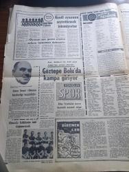 Yenigün Gazetesi - 25 Kasım 1970 - Ve Sıkıyönetim İşçiler Önünde Mahkum Olmuştu - Türkocağında Dinamit Ve Demir Çubuk Ele Geçti - Komando Gençler Üç Öğrenciye İşkence Yaptı - Ferruh Bozbeyli Yeni Parti'nin 20 Aralığa Kadar Kurulacağını Açıkladı - Komando Dursun Özkuzucu'nun Ölümündeki Esrar Kalkmadı - İstanbul Teknik Üniversite Rektörü Kazım Ergün İstifa Ederken Öğrenciler De Boykota Girdi - Adana'da İşçi Köylü Yürüyüş Yapacak - İşkence Yazan Mahmut Makal - Devrimci Yayınlar Yazan Nazım Bayata - Savaş Ve Sevgi Çizen S. Özcan - Gazze Bölgesi Halk Kurtuluş Cephesi Komutanı Yardımcısı Yusuf El Katip Öldürüldü - Şilide İktidara Gelmiş Olan Salvador Allende - Ürün Üretici Ve Kavga Yazan Kemal Yazgan Yazı Dizisi - Hababam Sınıfının Peşisıra Yazan Rıfat Ilgaz Yazı Dizisi - Uzun Zaman Milli Takım Antrenörlüğü Yapmış Olan Adnan Süvari - Altınordu Kulübünün İsmi Değişmeyecek - Altay Fenerbahçe Maçını Bayramda Oynamak İstiyor - Ramazanda Club Playboy Sunar Öztürk Serengil