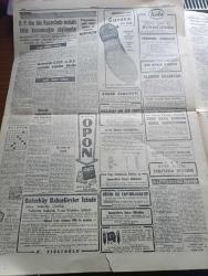 Cumhuriyet Gazetesi - 19 Ekim 1957 - Bir Savaşçı Yazan Nadir Nadi Köşe Yazısı - Adnan Menderes Dün İsmet İnönü'ye  Ağır Bir İthamda Bulundu - Üstad Hüseyin Cahit Yalçın'ı Dün Kaybettik Fotoğraf  - Hürriyet Partisi Seçim Beyannamesi Açıklandı - Türk Uçakları Suriye Üzerinde Uçmamıştır - Cumhurbaşkanı Neden Seçim Nutku Söylüyor - Cumhuriyetçi Millet Partisi'nin Dünkü Büyük Mitingi - Maliye Bakanı Bir Gram Altın Dahi Satılmamıştır - - 20 Liraya Bir Yahudi Nakleden M. Kenan Kan Yazı Dizisi - İblisin Kızı Yazan Guy Des Cars Yazı Dizisi - Abdurrahman Gazi Garnizonunun Temeli Dün Atıldı - Kıbrıs'ta Bombalar Patlamaya Başladı - Burhan Felek Köşe Yazısı - Ankara'da Asya Gribi Şiddetlendi - Asya Gribine Yakalanan Hürriyet Partisi Liderleri - Dünkü İlk Antremanda Yalçın Granit Milli Takımdan Affını İstedi - Ankara Kapalı Spor Sarayı Açılıyor - Seçim Nutuklarını Dinleyen Şapkalar Muzaffer Celasun Bildiriyor - Hüseyin Cahit Yalçın'ın Ölümü Ve İsmet İnönü - 27 Yılda Bir Çivi Çakılmadığı İddiası