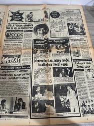 İNCİ SPOR GAZETESİ VE TERCÜMAN GAZETESİ SPOR SERVİSİ GAZETESİ - 12 ARALIK  1974 -Geç Real Madrid’i istiyor-Anadolu’da futbol ihtilaline ben yaptım-Orhan Ayhan-Dicked 249 gölün üçtebirinin fazlasını 11 kişi attı-Şampiyonluk golcüler‘in ayaklarından geçiyor-Cemil tezcan-Necmi Tan yolaç-Orhan Ayhan-tezcan Osman-Bayern Münih Yaşlanan maier in yerine geçecek ismi seçti -yurdumuzda denenip beğenilmeyenedstrom İsveç’te yılın futbolcusu seçildi yılın futbolcusu seçildi H.herrera şirket kurdu -Taylan Uygun-Tevfik Ün-Melih tuğrul-İran maçı-Beşiktaş’ın golleri-neriman Tekil-Atilla Tüzmen Zirve’den kolay kolay inmeyeceğiz-hayri hiçler-Yavuz Sultan Selim şampiyonluğa oynuyor siyah kuşak için çalışıyor-başkan Mutlu Mersin banyosu gerçek gücünü ikinci yarıda gösterecek-mankenler hanımlara model taraftarlara moral verdi-en başarılı ekip Demirspor-yaşararak Şahin-spor akademisi Ergün hiçyılmaz-Samsunspor kırmızı beyaz giyindi-total futbolu eksiksiz uyguladı-Hollanda-aydın irgen-Kemal Belgin-Sivasspor
