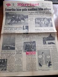 Hürriyet Gazetesi - 27 Mart 1956 - Amerika Bize Gıda Maddesi Hibe Ediyor - 14 Milyon Dolar Tutarındaki Yardımın Nakliye Masrafını Amerika Ödeyecek - Grace Kelly İzmir'e Geliyor - Seçim Kanununun Dar Bölge Usulüne Göre Tadili İstendi - Avrupa Asya Arasına Yapılacak Asma Köprü Çalışması - Osman Bölükbaşı'yı Bir Cumhuriyet Halk Partili İskenderun'da Omuzda Taşındı - Partiler Açıktaki 3 Mebusu Kapmak İçin Yarış Halinde - Bir Genç Kızın İhtirası Roman Pearl S. Buck Yazı Dizisi - Dedektif Nik'in Maceraları Çizgi Roman - Dünya Gazeteleri Ne Diyorlar - Mısır'da Bütün Siyasi Suçlar İçin Umumi Af İlan Ediliyor - Aşktan Kaçılmaz Aşk Ve Macera Romanı Çizen Faruk Geç - Pota Yazan Ethem İzzet Benice Yazı Dizisi - Oscarı Kazanan Yılın Artisti Anna Magnani - Tarihin En Büyük Vurgunu 10 Milyon Nasıl Çalındı Yazan Joseph F. Dınneen Yazı Dizisi - Adalar Güzeli Ve Film Yıldızı Ayten Çankaya Puro Tuvalet Sabunu Kullanıyor -  Ordu Takımı Lizbon'da Her Gün İdman Yapacak - Fatoş Çizgi Roman -  Yaşar Doğu