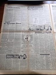 Hürriyet Gazetesi - 16 Temmuz 1957 - İngiltere Kıbrıs Konusunda Taksimi Son Çare Görüyor - İstanbul Sıcaktan Kavrulurken Ankara Adana Ve Konya'da Seller Zarar Yaptı - Beyoğlu Ve Anadolu Yakasında İki Büyük İşçi Hastanesi Kurulacak - Gökay'ı Sevenler Cemiyet Kuruyor - Long Beach'te Güzellere Pek Rağbet Yok - İkimizin Erkeği Aşk Romanı Yazan Vicki Baum Yazı Dizisi - Su Sporları Sitesi Yazan Abdurrahman Benlioğlu - Dedektif Nik'in Maceraları Çizgi Roman - Asya Gribi Suriye Hicaz Lübnan Ve İsrail'de Süratle Yayılıyor - Siyah Kuğu Aşk Ve Macera Romanı Çizen Faruk Geç - Spor Ve Sergi Sarayı 12 Milyon Liraya Satılıyor - Kıbrıs'ın Fethi Yazan Nizameddin Nazif Tepedelenlioğlu Yazı Dizisi - 40 Yıl Kanunsuz Yaşadım Yazan Blackie Audet Yazı Dizisi - Fenerbahçe Eski Macar Antrenörü Molnar Dün Gece Geldi - Önümüzdeki Mevsim Galatasaray İçin İki Antrenör Namzedi George Dick ve Sandro Puppo - Beşiktaş İsveç'teki İlk Maçını Bugün Oynuyor - Fatoş Çizgi Roman - Güngörmüşler Çizgi Roman - Gökler Hakimi