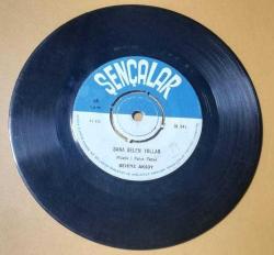 Behiye Aksoy - Sana Gelen Yollar/Beni Benden Alan 45’lik Plak