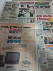 SABAH MELODİ GAZETESİ VE SABAH TELERAMA GAZETESİ KADINLARA ÖZEL GAZETESİ - 20 Şubat 1993 -Karikatürler-Walt Disney/Boncuk-Mort Walker-Dick Browne/Bizim Aile-Tom Armstrong/Marvin-Graham Allen-John Dodd/Kral Kedi-Süleyman Turan/Dön Artık-Astroloji-Bülent Kısa-Klinik-Meltem Pusat-Telerama Programı-Sabah Filmleri-Öğlen Filmleri-Akşam Filmleri-Erdoğan Sevgin-Umut taksi-adnan kahveci-büyüklerden masallar-gecenin rengi-hülya avşar-coşkun sabah-bir cumartesi eğlencesi-galatasaray-kayseri-gülbahar merdivan-hayri caner-mehmet Ali erbil-eczacıbaşı-selçuk ural-cumhur atalay-mert özmen-nil Burak-Estergon kalesi-serdar gökhan-zamanda yolculuk-kader yolcuları-ayhan ışık-izzet günay-migroskop-sultanahmet köftesi-paket yufka-malatya pazarı-paranın esiri-alüminyum folyo-tepeden tırnağa-kırışık katili-çamaşır suyu-yeşilçam'ın hatıra defteri-at yarışları-haberler-pop saati-bizimkiler-almancının karısı