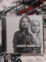 NÜKLEER BAŞLIKLI KIZ GÖNÜLLÜ KÖLE CD