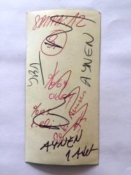 SANAT GÜNEŞİMİZ ZEKİ MÜREN'İN ORİJİNAL 2'Lİ FOTOĞRAF SETİ, - 17 x 9 cm  ve 12 x 6 cm EBADINDA 2 ADET FOTOĞRAF - ZEKİ MÜREN'İN 1960'LARDA SMOKİNLİ ve MAKYAJLI OLARAK MEKANDA KONSER VERDİĞİ ANLARDAN 2 FARKLI FOTOĞRAF