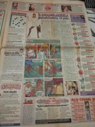 MELODİ GÜNLÜK HAYATIN SESİ Gazetesi-19 Şubat 1992- Süleyman Turan-astro-melodi-Bülent Kısa-Gönül abla-cinsel bilgiler-unutulmayan aşklar -günde 2 litre su için-amerikalı radyocular türkiye'de-cem ceminay-turner'in hayatı film oluyor-yıldıza ulaşmak-fatih Erkoç büyülüyor-yoğurtsuz rejim yapmayın-turistlerin gözleme merakı-görünmeyen adamın maceraları-sizin sayfanız-soslu dağ çileği-çarkıfelek-tatlı hayat sona erdi-fransızların yeni yıldızı-iş arkadaşınızla geçinmenin 10 yolu -Kenan erçetingöz-feminist dergi değiliz-laf aramızda-seda güler-sevgili beyaz tişörtüm-moda dünyasında geçmişe yolculuk-klasik çizgiler-yaz yıldızı-banu alkan-melodika keyfi-yufka yürekli misiniz