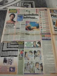 SABAH MELODİ TÜRKİYE'NİN TEK KADIN GAZETESİ -11 Kasım 1993 - Aşkı arayan adam-Süleyman Turan-melodi puf-astroloji-bülent kısa-melodi roman-aşk fırtınası-Klinik -yöneten meltem pusat-ikili ilişkiler-melodi restaurant-afiyet olsun-boncuk/Walt Disney -bizim aile/mort Walker -dick browne-marvin/Tom armstrong-kral kedi/Graham Allen -john dodd-melodi genç- önce uzmanın makyajına bakın-sarılık salgınına dikkat-rüyalar alemi bitiyor-yaşlanmaya dur deyin-modeller uçtu-diyet ve hareket-anahtar cümle-erkekler neyi seksi buluyor-spordan önce de sonra da su için-ütüye parfümlü su koymayın-sağlığınız için şarap-farenin yaptığı-neler oluyor hayatta-sembollerin bulunuşu-makyaj yapmak zordur-haydi aşağıya-ağrı deyip geçmeyin-aşk biterse-sardal yapıyor-kanlı idrar-bebekten sonra-yeni aksesuarlar-tokanızla fark edilin-sertap erener-sezen Aksu