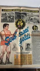 TERCÜMAN GAZETESİ İNCİ SPOR İLAVESİ - 29 Ağustos 1974 - ömer sakızcı- rıza alan- Alaattin Yıldırım- Mehmet güçlü- Mehmet sarı-Vehbi Aldağ- Suphi soğancı- Hayri Polat Necmi tanyolaç- Türkiye güreş- eyüp karadayı Yasin Gökmen Tevfik Ünsal- Halit ergönül- Mustafa inci- 88 hakem milli kokart taktı-Abdullah gegiç- Bursaspor- Murat taşkın- ihsan sertbarut- Şemsettin babaç-Muradiye-Kayserispor-ismet Hatipoğlu-Kayserispor başkanı Erdal yeğenağa- amasyaspor- Balıkesirspor- nasuh akar-Hasan Güngör-ali gümüş-5 kıtadan 169 güreşçi mindere çıkıyor