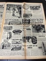 TERCÜMAN GAZETESİ İNCİ SPOR İLAVESİ - 31 MAYIS 1973-Necmi Tanyolaç-Tevfik Ünsi-Ergun Hiçyılmaz-İslam Çupi-Necati Bilgiç-Hayri Hiçler-Eyüp Karadayı-Galatasaray üç’le yedi-Türkiye liglerinde rekor-Helsinki-Fenerbahçe gol kralı-Türk bombacıları-Zeki Rıza Sporel-Samsun’un yeni stadı-futbolumuzda yabancılar-akademi gazetecilik ve öğretim okulu mezunu-Bursa antrenör yardımcısı Bora -Şöhretler takımı-Sofular-Balıkesir’de kurtdereli-Kırklareli Spor-korkusuzlar Kayseri bürosu-genç takım antrenörleri-Yunanistan Spor Bakanı-İngiltere milli takımı-Demir kuşaklı Cihan Pehlivanları karaahmet-Pele-