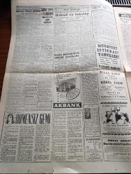 Cumhuriyet Gazetesi - 17 Temmuz 1960 - Hayırlı Bir İşaret Yazan Nadir Nadi Köşe Yazısı - Adama Petrol Sahası Olacak Ümit Büyük - Cemal Gürsel'in İlk Yurt Gezisi -  Para Fonu Heyetinin Ankara'daki Temasları Çok Müspet Neticelendi - Geyikli Hadiselerinin Duruşması Başladı - Saidi Nursi'nin Cesedi Isparta'da Defnedildi - İkinci Cumhuriyetin İhtilal Meclisi Üyeleri 3 Yazan Cevat Fehmi Başkut Yazı Dizisi - Başbakanlık Müsteşarı Albay Alparslan Türkeş İle Görüşme - Danimarka Milli Takımını Taşıyan Uçak Denize Düştü - Dümensiz Gemi Yazan Rikkat Köknar Yazı Dizisi - Kennedy Dünyanın Cok Değiştiğine Dikkat Çekti - Resimli Roman Başkasının Günahı Çizen Yves Sayol - Koruyucu Melekler Çizgi Roman - Bay Oscar Karikatür - Profesör Nimbüs'ün Maceraları Çizgi Roman - Yedi Dakika Yazan Doğan Nadi - 270 Atletin Katıldığı İstanbul Şampiyonasının İlk Günü Fenerbahçe 54  Beşiktaş 54 - İstanbul Bisiklet Şampiyonası - Metin Oktay İzmirspor'da - Dün Uzun Bir Toplantı Yapan Futbol Federasyonu Kararları
