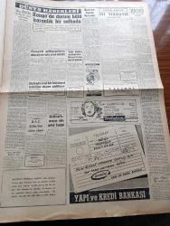 Cumhuriyet Gazetesi - 18 Temmuz 1960 - Memurların Siyasetle Uğraşmaları Yazan Feridun Ergin Köşe Yazısı - 6 7 Eylül Hadiseleri İle İlgili Yeni Tahkikat Açılıyor - İkinci Cumhuriyetin İhtilal Meclisi Üyeleri 4 Yazan Cevat Fehmi Başkut Yazı Dizisi - Albay Osman Köksal ile Görüşme - Sanayi Bakanı Muhtar Uluer Adana'da Petrol Sahasında - Orgeneral Cemal Gürsel Bu Sabah Doğu Bölgesinde Yurt Gezisine Çıkıyor - Belediye Yeni Bir Sistemle Çalışacak - Kok Kömürü Alacaklar Yeniden Tesbit Ediliyor - Davutpaşada Bulunan 173 Mahkumdan 30 u Hafta İçinde Serbest Bırakılıyor - Dümensiz Gemi Yazan Rikkat Köknar Yazı Dizisi - Tonguç Baba Ve Köy Enstitüleri Yazan Dr. Mediha Esenel - 9. Dil Kurultayı Yazan Hasan Ali Yücel Köşe Yazısı -  Birleşik Arap Cumhuriyeti Küba'dan Tütün Alıyor - Eski Eoka Mensupları Kıbrıs'ta Bir Parti Kurdu - Resimli Roman Başkasının Günahı Çizen Yves Sayol - Kaatil Kim Yazan Geo Duvic Yazı Dizisi  - Beşiktaş Atletizm Şampiyonu - Bisiklet Şampiyonasını Bedri Sakarya Kazandı