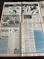 TERCÜMAN GAZETESİ İNCİ SPOR İLAVESİ - 20 TEMMUZ 1972-Necmi Tanyolaç-Tevfik Ünsi-Ergun Hiçyılmaz-İslam Çupi-Necati Bilgiç-Hayri Hiçler-Eyüp Karadayı-Müller-Avrupa Şampiyon kulüpler turnuvası-Galatasaray-kupa galipleri ve UEFA -charlton lorimer-sormani- de sisti ve arkadaşları-pas nasıl alınır-Martin Petters-Beyoğlu Spor-Beykoz-Hacettepe Türkiye-olimpiyatlarda güreşte -sahir Gürkan-futbol federasyonu eğitim dairesi başkanı-Anadolu Londra birinci ligine alındı-İngiltere futbol federasyonu-Sakarya emniyet Genç Spor kulübü birinci Lig-İzmitli yelkenciler-İsmail küçük-Bursasporla Orhan-kahve köşelerinden ringe münip Özköse-milli atıcılarımız Sakarya’da-dokuz şehir organizasyondan kaçtı -ağır sikletimiz Ömer topuz-Nur pahiya -Münih-Vedat mesci-Beşiktaş