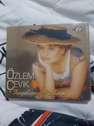 ÖZLEM ÇEVİK KURŞUNLANMAMIŞ RÜYALARIM CD