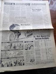 Yeni Sabah Gazetesi - 12 Temmuz 1960 - Muhakemeler Ne Zaman Köşe Yazısı - Türk Ceza Kanunu Tadil Edildi - Bayar Ailesinin 4 İlde 19 Gayrimenkulü Var - Ruslar Bir Amerika'nın Uçağını Daha Düşürdü - 9. Türk Dil Kurultayı - Saray Ve Müzelerde Sayım Yapılacak - Osman Bölükbaşı Dün Derhal Seçim Şartlara Uymaz Diyor - Haksız Alınan Binden Fazla Telefon Sıradaki Vatandaşa Verilecek - On Yılın Hikayesi Anlatan Saadet Çedikçi - Judd Saxon Çizen Ken Bald - Cafer İle Hürmüz Çizen Altan Erbulak - Hayk Mammer Çizen Oğuz Aral - Sadık Demir Çizen Rp Fuller - Uçan Adam Çizen Wayne Boring - Hasbi Tembeller Karikatür Çizen Mort Walker - Hatıralar Yaşadıkça Yazan F. Yerby Yazı Dizisi - Sovyet Polisinin Elinde Bir Amerikan Pilotu Çeviren Betül Dormen Yazı Dizisi - Güven Eller Mesulleri Hesap Soruyor -  Galatasaray İkinci Maçını Da Bakü'da 3 1 Kaybetti - Galatasaraylı İsmail Fenerbahçeli Olmak İstiyor
