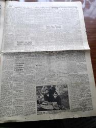Yeni Sabah Gazetesi - 12 Temmuz 1960 - Muhakemeler Ne Zaman Köşe Yazısı - Türk Ceza Kanunu Tadil Edildi - Bayar Ailesinin 4 İlde 19 Gayrimenkulü Var - Ruslar Bir Amerika'nın Uçağını Daha Düşürdü - 9. Türk Dil Kurultayı - Saray Ve Müzelerde Sayım Yapılacak - Osman Bölükbaşı Dün Derhal Seçim Şartlara Uymaz Diyor - Haksız Alınan Binden Fazla Telefon Sıradaki Vatandaşa Verilecek - On Yılın Hikayesi Anlatan Saadet Çedikçi - Judd Saxon Çizen Ken Bald - Cafer İle Hürmüz Çizen Altan Erbulak - Hayk Mammer Çizen Oğuz Aral - Sadık Demir Çizen Rp Fuller - Uçan Adam Çizen Wayne Boring - Hasbi Tembeller Karikatür Çizen Mort Walker - Hatıralar Yaşadıkça Yazan F. Yerby Yazı Dizisi - Sovyet Polisinin Elinde Bir Amerikan Pilotu Çeviren Betül Dormen Yazı Dizisi - Güven Eller Mesulleri Hesap Soruyor -  Galatasaray İkinci Maçını Da Bakü'da 3 1 Kaybetti - Galatasaraylı İsmail Fenerbahçeli Olmak İstiyor