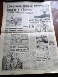 Yeni Sabah Gazetesi - 12 Temmuz 1960 - Muhakemeler Ne Zaman Köşe Yazısı - Türk Ceza Kanunu Tadil Edildi - Bayar Ailesinin 4 İlde 19 Gayrimenkulü Var - Ruslar Bir Amerika'nın Uçağını Daha Düşürdü - 9. Türk Dil Kurultayı - Saray Ve Müzelerde Sayım Yapılacak - Osman Bölükbaşı Dün Derhal Seçim Şartlara Uymaz Diyor - Haksız Alınan Binden Fazla Telefon Sıradaki Vatandaşa Verilecek - On Yılın Hikayesi Anlatan Saadet Çedikçi - Judd Saxon Çizen Ken Bald - Cafer İle Hürmüz Çizen Altan Erbulak - Hayk Mammer Çizen Oğuz Aral - Sadık Demir Çizen Rp Fuller - Uçan Adam Çizen Wayne Boring - Hasbi Tembeller Karikatür Çizen Mort Walker - Hatıralar Yaşadıkça Yazan F. Yerby Yazı Dizisi - Sovyet Polisinin Elinde Bir Amerikan Pilotu Çeviren Betül Dormen Yazı Dizisi - Güven Eller Mesulleri Hesap Soruyor -  Galatasaray İkinci Maçını Da Bakü'da 3 1 Kaybetti - Galatasaraylı İsmail Fenerbahçeli Olmak İstiyor