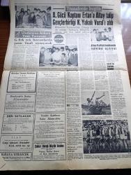 Ulus Gazetesi - 4 Temmuz 1964 - Değerli Misafirimiz Yazan Cihad Baban Köşe Yazısı - Pakistan ve İran Türkiye'nin Yanında - Pakistan Devlet Başkanı Eyüp Han Dün Geldi - Pakistan Dışişleri Bakanı Zülfikar Ali Butto - İran Dışişleri Bakanı Abbas Aram - Vietnam'a Gönderilen Uçaklar - Yunanistan Bir Konferans İçin Şart İleri Sürüyor - James Bond Yazan İan Fleming Çizen John Mclusky - Türk İngiliz Görüşmeleri Yazan Ahmet Şükrü Esmer Köşe Yazısı - Keloğlan Zümrüdüanka Çizen Şazi - Amerika Başkanı Johnson Dün Medeni Haklar Kanununun İmzaladı - Mayolar Daha Da Açıldı - Baykara Çizgi Roman - Doktor Fu Mançu Çizgi Roman - Hoppala Şevki - İkinci Dünya Savaşı'nda Alman Denizaltıları Yazan Saim Besbelli Yazı Dizisi - Hangi Okula Hangi Fakülteye - Çocuk Köşesi - Altay Kulübü Hakkında Tahkikat Açılıyor - Trabzon İdmanocağı Takımı Fotoğraf - 7. Uluslararası Ankara Tenis Turnuvası - Ulvi Yenal Kuraların Çekiminde Galatasaray Ve Fenerbahçe'yi Temsil Edecek