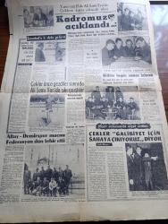 Son Havadis Gazetesi - 8 Ekim 1965 - Bugün Varmış Yarın Yokmuş Yazan Mümtaz Faik Fenik Köşe Yazısı - Milli Eğitim Bakanı Cihat Bilgehan'ı Yıpratmak Uğruna Solcular Mağdur Öğrencileri Alet Etmeye Kalktılar - Adalet Partisi Lideri Süleyman Demirel Konyalılara Hitap Etti CHP'nin Toprak Reformu Hayaldir Dedi - Egeliler Bugün Adalet Partisi Mitingine Hazır - Yüksek Menderes Aydın'da Kadınlar Mitinginde Bir Konuşma Yaptı - Radyo Seçim Gecesi Sabaha Kadar Çalışacak - Yeni Türkiye Partisi Genel Başkanı Ekrem Alican Aşırı Sol Ve Sağ Diktaya Sürüklenmekten Kurtulmalıyız - Tarafsızlar Yazan Orhan Seyfi Orhon Köşe Yazısı - Hitler'in Yardımcısı Bormann Bir Ormanda Yaşıyor - Batu'nun Maceraları Yazan ve Çizen Yurdagün Göker - Endülüs'te İslam Cengaver peri Yazan Zuhuri Danışman - Nonoş Karikatür - Elektronik İnek - Semih Sergen Efes Otelinde Muhabirimiz Hüsnü Menge İle Görüşürken Fotoğraf - Çocuklar Ve Büyükler Oraloğlu Tiyatrosunun İlk Oyunu - Çeklere Karşı Ali Sami Yen Stadında Oynayacağız