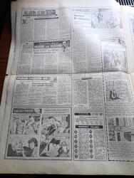 Son Havadis Gazetesi - 1 Aralık 1964 - Adalet Partisi Bütün İftiraları Kökten Çürüttü Yazan Mümtaz Faik Fenik Köşe Yazısı - Adalet Parti'nin Yeni İdarecileri Belli Oldu - Seçilmesi Bütün Yurtta Bayram Havası Yaratan Süleyman Demirel Göreve Başladı - Adalet Partisi Liderini İlk Tebrik Eden Cemal Gürsel Oldu - Genel İdare Kuruluma Seçilenler - Dokunulmazlıkların Kaldırılması Mevzuunda 13 Milletvekilinin İfadesi Alınacak - İhtilalci Yazan Talat Asal - Ortak Pazar Anlaşması Bugün Yürürlüğe Giriyor - Mübarek Miraç Gecesi Yazan Selahattin Şar - Talat Aydemir İsyanının İçyüzü Yazı Dizisi - Kara Sinan'ın Yeni Macerası Dişi Kartal Çizen Yurdagün Göker - İhtilafın Sonra Mısır Ve Nasır Yazan Ebu El Feth - Nonoş Çizen Buford Tune - İlk Gazeteci Şehit Hasan Tahsin Budur - Yeni Dans Letkiss - Gözlerimi Kaparım Vazifemi Yaparım Piyesi - Galatasaray Teknik Direktörü Gündüz Kılıç Ankara'yı Unutalım Hedefimiz Legia Dedi - Hakkı Yeten Beşiktaş Daha Da Gençleşecek Dedi