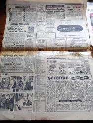 Hürriyet Gazetesi - 25 Aralık 1965 - Dışişleri Bakanlığı Yüksek Müşaviri Hasan Işık Kıbrıs Meselesini BM Değil Türkiye Halledebilir - Kağıthanede Kayacam Şişe Ve Cam Fabrikasında İnfilak - Sadun Boro'nun Alman Asıllı Eşi Oda'nın Köln'deki Annesi Onlar İçin Her Gün Dua Ediyorum Dedi - Oda Boro'nun Ailesi Fotoğraf - Milli Basketbol Takımı Antrenörü Samimi Göreç'in İşine Son Verildi  - Kader Çizgisi His Romanı Yazan Lewis Cox Yazı Dizisi - Nuri Sesigüzel Vahi Öz Kazablanka Gazinosunda -  Avrupa'yı Yerinden Oynatan Sesler Yazan Sezen Cumhur Önal Yazı Dizisi - Fenerbahçe Menajeri Necdet Erdem Dertli Her Takım Fenerbahçe Karşısında Nedense Çok Sert Oynuyor - Galatasaraylı Metin Oktay Sakat Olmasına Rağmen Gençlerbirliğine Karşı Oynayacak - İşte Brigitte Bardot Fotoğraf - Beyaz Perdenin Yeri Doldurulamaz Aktörü Öztürk Serengil Ve Altın Mikrofon Birincisi Yıldırım Gürses Beşiktaş Cam Salonda - Turist Ömer Dümenciler Kralı Pek Yakında Sinemalarda - Sadri alışık - Altın Mikrofon