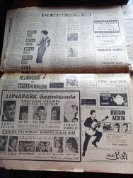 Hürriyet Gazetesi - 24 Aralık 1965 - Kısmet Yelkenlisini Seyir Halinde Gören Denizcilerin Anlatıyor - Kim Ne Derse Desin Sadun Boro Yaman Adam - Bugün Mübarek Ramazan - Fiyatlar Yükseliyor - CHP Ortanın Soluna Azimle Devam Edecek - Rumlardan Enosis İçin Para Toplayan Üç Yunanlı Kadın Kaçakçılıktan Yakalandı - Cumhurbaşkanı Cemal Gürsel 5 Genel Müdürün Değişmesini Tasdik Etti - Gangster Necdet Elmas Açık Cezaevi İmralı'ya Nakledildi - Aşk Rüyası Aşk Ve Macera Romanı Çizen Faruk Geç - Bizimkiler Yazan Kemal Bisalman Çizen Sezgin Burak - Avrupa'yı Yerinden Oynatan Sesler Röportaj Sezen Cumhur Önal - Fenerbahçe Çamur Sahada Çalıştı - Galatasaraylı Futbolcuların Hanımları Da Her Hafta Toplanmaya Başladılar - Hakemler Birliği Genel Başkanı Muslihittin Güner - Yıldıray Çınar Plak - Adnan Şenses Ve İsmail Dümbüllü Lunapark Gazinosunda - Taksim Belediye Gazinosunda Ramazan Eğlenceleri - Güngörmüşler Çizgi Roman - Gökler Hakimi Gordon Çizgi Roman - Fatoş Çizgi Roman - Dedektif Nik'in Maceraları