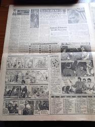 Akşam Gazetesi - 16 Ekim 1960 - Celal Bayar Ve Nedim Ökmen'in 5 Yıl Hapsi İstendi - Köpek Davası Duruşmasında Savcı Celal Bayar'ı Dün İstiklal Harbinden Kaçtığını İma Etti - İsmet İnönü Konuşmuyor - Fatin Rüştü Zorlu'nun Annesi Zorlu Davranıyor - Adnan Menderes Avukatı Burhan Apaydın'a Yıldırım Telgrafı Çekti - Celal Bayar'ın Çeşmesi Akmıyor - Celal Bayar'dan İki Avukat Yüzer Bin Lira İstedi - Yüksek Adalet Divanı Başkanı Salim Başol - Yüksek Adalet Divanı Başsavcısı Altay Ömer Egesel - Ratip Tahir Burak'ın Fırçasından Köpek Davası - 6 7 Eylül Kararnameleri Sanıklara Dün Dağıtıldı - Kızkulesi Kahramanı Çizen Suat Yalaz - Yassıada Lokantasında İlk Gün 729 Kişi Yemek Yedi - Günah Maskesi Çizgi Roman Resimleyen Remzi - Kazova Mağazaları - Geyşa'nın Hatıra Defteri Yazan Kimiko Omura Yazı Dizisi  - Bize Barbaroslu Derler Çizen Ratip Tahir Burak -  Can Bartu Dün Alsancak Stadının Kahramanıydı - Beşiktaş Adana Demirspor'u Yendi - Yabancı Gözüyle Yassıada Mahkemeleri