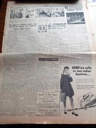 Cumhuriyet Gazetesi - 21 Ekim 1960 - Bir Daha Yazan Nadir Nadi Köşe Yazısı - Dünkü Duruşma Sadece Bir Saat Sürdü Ve Müdafaalar Yapıldı - Köpek Davasında Karar Pazartesiye Kaldı - Celal Bayar Karar Lehte Veya Aleyhte Olsun Mühim Değil Dedi - Dünkü Duruşmada Yalnız Celal Bayar'ın Kızı Nilüfer Gürsoy Hazır Bulundu - Ali Ulvi'nin Fırçasıyla Oktay Engin Ve Fatin Rüştü Zorlu - Fahrettin Kerim Gökay Bakanlık Emrine Alındı - Yassıada İntibaları Kısa Notlar Yazan Cevat Fehmi Başkut - Sabah Şarkısı Yazan Taylor Caldwell Yazı Dizisi - Büyük Oyunun Son Perdesi Yazan Oğuz Türkkan - Bay Oscar Karikatür - Profesör Nimbüs'ün Maceraları Çizgi Roman - Fransa'da Beşinci Cumhuriyet En Ciddi Krizi Yaşıyor - Patti Çizgi Roman - Resimli Roman Başkasının Günahı Çizen Yves Sayol - Tiyatro Cephede Piknik Yazan Lütfi Ay - Fordmotor Comet'i Takdim Eder - Fenerbahçe Kız Voleybol Takımı Şampiyon Kulüpler Turnuvasında - İngiltere'de Yapılacak Beynelmilel Yelken Federasyonu Toplantısına Salahattin Cihanoğlu Gidiyor