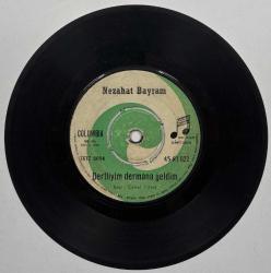 Nezahat Bayram - Dertliyim Dermana Geldim / Yumurtanın Kulpu Yok