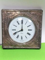 MS5----GÜMÜŞ KASALI İNGİLİZ PİLLİ SAAT--PİLİ BİTİK