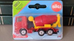 LOT.17 » DİECAST ALMAN DEVİ SİKU 813 ÇİMENTO MİKSERİ  SIFIR  HİÇ KULLANILMAMIŞ  ORJİNAL AMBALAJINDA KOLEKSİYON ÜRÜNÜ