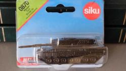 LOT.2 » DİECAST ALMAN DEVİ SİKU 870 TANK SIFIR  HİÇ KULLANILMAMIŞ  ORJİNAL AMBALAJINDA KOLEKSİYON ÜRÜNÜ