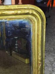 18571-ANTİKA ÇOK ESKİ AHŞAP ÇERÇEVELİ TAŞ AYNA