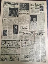YENİ SABAH GAZETESİ 15 ŞUBAT 1961 YIL :23 SAYI :7877---Menderes ,Gürsel in ikazı için şimdi öğrendim dedi --Yd.Subay öğretmenler Tahtakılıç ı protesto etti --5 Yıldır çeteci olmadığını  ispata çalışıyor --Müstafi Dekan tekrar seçildi --Zoraniç e Savcıdan Önce Hırsızlar Girdi --Burslar 250 lira oluyor --Lumumbanın katli ,BM ile Rusya nın arasını açtı ---Parti ,Parti ve Parti ! :Siyavuşgil --Vergi Kanunlarındaki Son Değişikliklerin Tesirleri ---Radyo Programları ---Lumumba nın katli bütün dünya da derin akisler yaptı --Belçika nın Moskova da ki  elçiliği dün hücuma uğradı ---Barışmak istemeyen karısını bıçakladı --Tiyatro : Keçiler Korosundaki Başarının Neticesi :Kamuran Özbir --Nisbi temsilin bazı mahzurları önleniyor ---Galatasaray bugün İsrail Milli Takımı ile oynuyor ---Belediye rüsumu yüzde 20 ye indi ---Kadıköy ve İstanbul grupları arasındaki gerginlik artıyor ---Şura ,dün Spor Akademisi kurulmasını kabul etti --İstanbul a 500 bin spor  toto kuponu gönderilecek ---