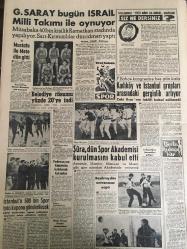 YENİ SABAH GAZETESİ 15 ŞUBAT 1961 YIL :23 SAYI :7877---Menderes ,Gürsel in ikazı için şimdi öğrendim dedi --Yd.Subay öğretmenler Tahtakılıç ı protesto etti --5 Yıldır çeteci olmadığını  ispata çalışıyor --Müstafi Dekan tekrar seçildi --Zoraniç e Savcıdan Önce Hırsızlar Girdi --Burslar 250 lira oluyor --Lumumbanın katli ,BM ile Rusya nın arasını açtı ---Parti ,Parti ve Parti ! :Siyavuşgil --Vergi Kanunlarındaki Son Değişikliklerin Tesirleri ---Radyo Programları ---Lumumba nın katli bütün dünya da derin akisler yaptı --Belçika nın Moskova da ki  elçiliği dün hücuma uğradı ---Barışmak istemeyen karısını bıçakladı --Tiyatro : Keçiler Korosundaki Başarının Neticesi :Kamuran Özbir --Nisbi temsilin bazı mahzurları önleniyor ---Galatasaray bugün İsrail Milli Takımı ile oynuyor ---Belediye rüsumu yüzde 20 ye indi ---Kadıköy ve İstanbul grupları arasındaki gerginlik artıyor ---Şura ,dün Spor Akademisi kurulmasını kabul etti --İstanbul a 500 bin spor  toto kuponu gönderilecek ---
