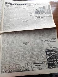 Cumhuriyet Gazetesi - 18 Mayıs 1951 - Varlık Vergisi Faciası Köşe Yazısı - Haşimi Ürdün Meliki Bugün İstanbul'a Geliyor - Atlantik Paktı Ve Türkiye - 19 Mayıs Gençlik Ve Spor Bayramı - Kore'de Kızılların Taarruzu Genişledi - Kasım Gülek Dün Strazburg'tan Geldi - Amerikalı Elizabeth Buckley Adında bir Kadın Polis Geldi - Abdülhamid'in Son Karısı Dördüncü Kadınefendi'nin Bir Teklifi - Türk Tugayına Saldıran Komünist Birlikler Ağır Kayıp Verdiler - Kanuni Süleyman Yazan Harold Lamb Yazı Dizisi - Dil Davası Hakkında Toplantı - Suriye İsrail İhtilafı - Nasibe Subaşı Ağahan Ve Eşi Bir Arada - Devlet Operası Sanatkarları Bugün Geliyor - Bahar Turnuvası Futbol Maçları - 1 Temmuz Denizcilik Bayramı Münasebetiyle Bir Teklif - Yugoslav Hajduk Takımının Vefa Ve Galatasarayla Yapacağı  Maçların Biletleri - Kadın Gazeteci Lil'in Maceraları Çizgi Roman - Perihan Sözeri Sabite Tur Ve Hamiyet Yuceses Tepebaşı Bahçesinde - Odeon Mağazaları - Ahir Zamanı Karikatür - Gripin
