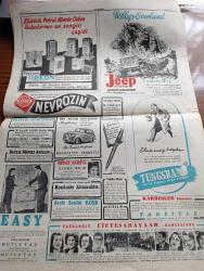 Cumhuriyet Gazetesi - 30 Eylül 1951 - Ümit Veren Kitap Yazan Nadir Nadi Köşe Yazısı - Bankalar Baremi Değişiyor Yeni Tasarı Hazırlandı - Güvenlik Konseyi Yarın Petrol İhtilafını Görüşecek - Almanya'nın Eski Ankara Büyükelçisi Von Papen İstanbul Valisi Fahrettin Kerim Gökay'ı Ziyaret Etti - Amerika'nın Atlantik Paktına Dair Teşebbüsü - Başbakan Adnan Menderes'in İngiltere Başbakanı Attle'a Cevabı - Ankara Güzeli Birsen Demirtaş Seçildi -  - Babalar Çocuklarına Okul Kitabı Alamıyorlar - Harb Akademisinde Diploma Tevzi Töreni - Haftanın Şakaları Yazan Burhan felek - Dedikodu Yazan Falih Rıfkı Atay - Parmak İzi Nasıl Bulundu - Rüyalar Evi Yazan Peride Celal Yazı Dizisi - Batı Almanya'da 250.000 Kişilik Bir Ordu Kurulacak - Ordu Karması Dün Beşiktaş'ı 2 0 Yendi - Kadın Gazeteci Lil'in Maceraları Çizgi Roman - Dolmabahçe Stadında Ordu Muhteliti İle Fenerbahçe Maçı - Opon Ağrı Kesici - Hamiyet Yüceses Perihan Sözeri Ve Sabite Tur Tepebaşı Gazinosunda -  Zehra Bilir Beyaz Parkta - Jeep