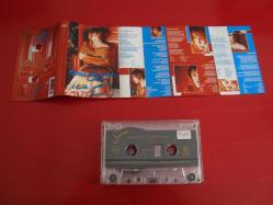 SEZEN AKSU ŞARKI SÖYLEMEK LAZIM KASET