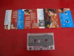 SEZEN AKSU ŞARKI SÖYLEMEK LAZIM KASET