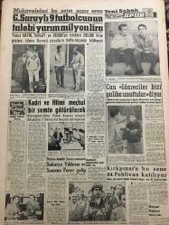 YENİ SABAH GAZETESİ 25 HAZİRAN 1960 YIL :23 SAYI :7645--Milli Birlik Komitesi Üyeleri Yemin Etti ---Kemer Barajı 310 milyon lira fazlaya mal olmuş --Türk Kültür Ocaklarının Kurulması Düşünülüyor --Gürsel ,Cezayirlilerin asil mücadelelerini ilgiyle  takip ediyor --Ocak ,Bucak Teşkilatının Lağvı Müspet Karşılandı --Nüfus ticaretinin yeni bir numunesi --Ankara yolunda feci kaza --Et ve Balık Kurumu yılda 1 milyon lira kira ödüyor ---Asiyab-ı Devlet ! :Siyavuşgil --Çoğunluk sistemi istikrar sağlar ,fakat adil değildir --İstanbul Rehberi ---Bütün esnaf yeniden sınıflandırılacak ---Kennedy Başkan Adayı Oluyor --Bütün gıda maddesi fiyatları düşüyor ---Galatasaraylı 9 futbolcunun talebi yarım milyon lira ---Kadri ve Hilmi meçhul bir semte götürülecek ---Sakarya Yıldırım ve Samsun Fener galip --Kırkpınar a bu sene 84 Pehlivan katılıyor ---Can İdareciler bizi galiba unuttular diyor --Tina Onassis boşandı ---
