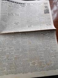 Cumhuriyet Gazetesi - 14 Ekim 1951 - Ortadoğu'da Kaynaşma Yazan Nadir Nadi Köşe Yazısı - Güzellik Kraliçesi Dün Gece Seçildi -  Günseli Başar Güzellik Kraliçesi Oldu - İffet Seçel İkinci Hilmiye Sülün Üçüncü Oldu - Dün Başbakan Adnan Menderes'in Başkanlığında İki Toplantı Yapıldı - Kore 3. Değiştirme Birliğimiz - Foto Güzeli Sabahat Tanık Seçildi -  Abidin Daver Kraliçeyi Jüri İle Halka Takdim Ediyor - Akdeniz Olimpiyatları - Mısır Ortadoğu Savunmasına İştirake Resmen Davet Edildi - Falih Rıfkı Atay Sohbetler - Galata Köprüsü Hasara Uğradı - Haftanın Şakaları Burhan Felek - Birleşik Amerika'nın İlk Atom Manevraları - Haşim İşcan Cenevre'ye Gidiyor - Fenerbahçe Beşiktaş Bugün Karşılaşıyorlar - Dolmabahçe Stadı - Kurtuluş Kulübünün Bayramı Geri Kaldı - Reşat Nuri Güntekin'in Dudaktan Kalbe Romanından Uyarlanan Film Zaferden Zafere Koşuyor - Mehmetçik Kore'de Filmi - Şen Kardeşler - Harris Boya Fırçası - Güzellik Müsabakasından İntibalar - Vefa Bozası Çıktı -