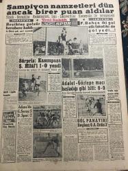 YENİ SABAH GAZETESİ 13 MART 1960 YIL :22 SAYI :7555--H.Hüsman Yakında  büyük mücadeleye gireceğiz dedi ---Haluk Şaman İktidar basının gidişinden memnun değil dedi ---İzmir ve Turgutlu da iki gazeteci tecavüze uğradı --Amerikan suni  peyki yoluna başarıyla devam ediyor --B.Almanya ile iktisadi  görüşmelere başlandı --Vehbi Koç CHP den istifa etti --Adenauer Amerika da --Mario Lanzanın eşi ölü bulundu ---Muhtekirin affı :Siyavuşgil --Evlenmeleri kolaylaştıran bir kadın Ted için en büyük yardımcı olmuştu ---Sinemalar :Atlas :Mişel Strogof , Çınar :Kadın Tuzağı ,Konak :Cehennemden Kaçış ---7 Aylık ihracatın tutarı 250 milyon dolardan fazla --6.Filo Kumandanı dün Abideye çelenk koydu --Bir tacir öldüğüne dair tebligat aldı ---Şampiyon namzetleri dün ancak birer puan aldılar --Sürpriz Kasımpaşa Ş.Hilal i 1-0 yendi --Adalet -Göztepe maçı başladığı gibi bitti :0-0---Adana da Galatasaray :5 D.Spor :2--Gol Panayırı :Beykoz 6 A.Ordu 3---Akis Yazı İşleri Müdürü 3,5 ay hapis yatacak ---